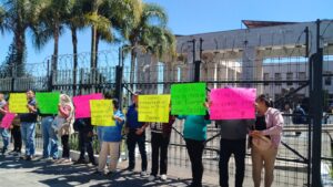 Ciudadanos de Jilotepec exigen al Congreso atención a obras públicas inconclusas