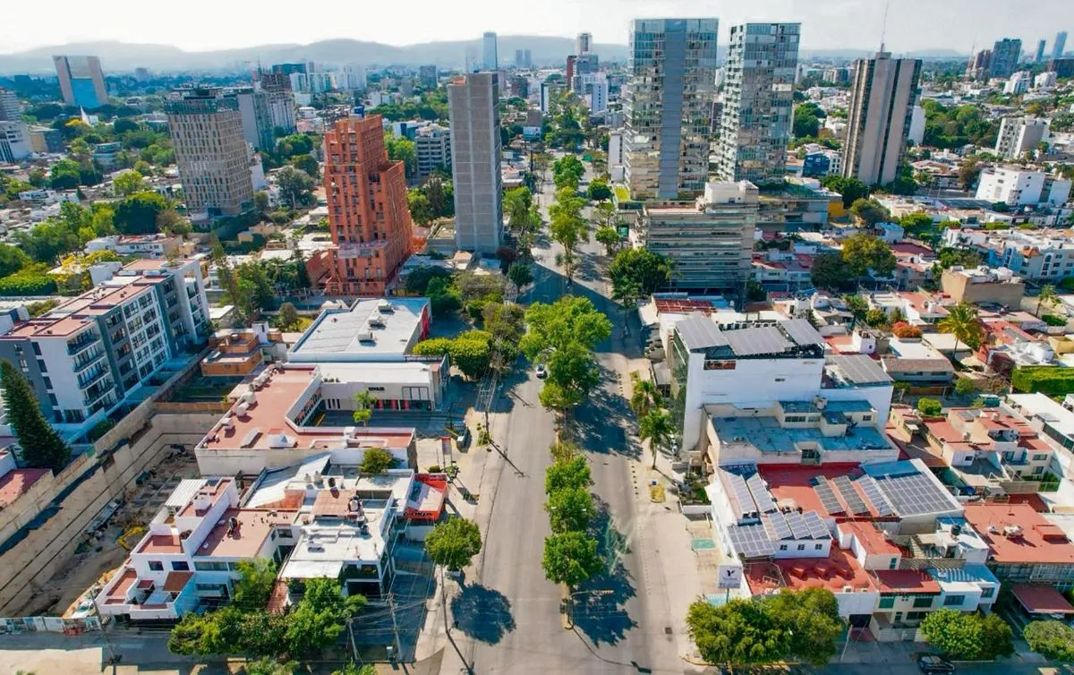 Calles vacías en Guadalajara tras jornada de violencia en Jalisco