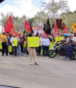 SETSUV bloquea intermitentemente la Av. Ruiz Cortines