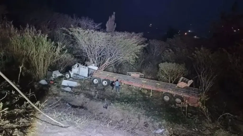 Accidente de tráiler en Cumbres de Acultzingo, marzo 2026