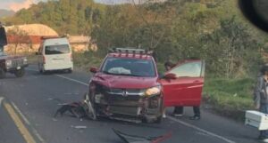 Fuerte accidente en la carretera Xalapa–Perote provoca intenso tráfico