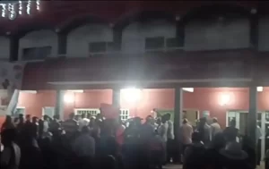 Comunidades toman el Palacio de Tatahuicapan