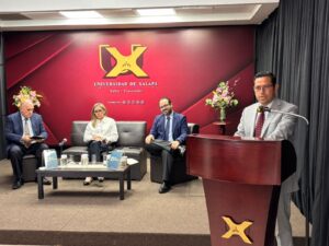 Presentación del libro 27 Reglas del Líder Humanista en la UX