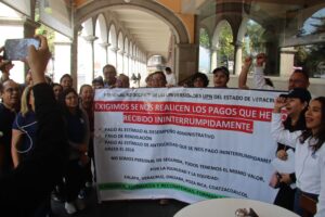 Trabajadores de la UPN en Veracruz exigen diálogo por afectaciones laborales y manejo de recursos 