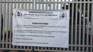 Sindicato toma SIOP en Veracruz; exigen reconocimiento laboral y cumplimiento de laudos