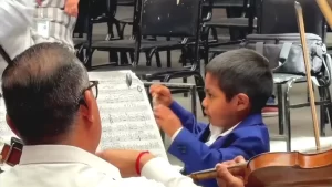 Gabriel Castillo: El director de orquesta de 4 años que asombra a Puebla.