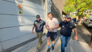 Gestionan deportación de contralmirante Farías Laguna por presunto huachicol