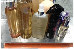 Cae pasajera en el AICM con droga oculta en productos de higiene personal