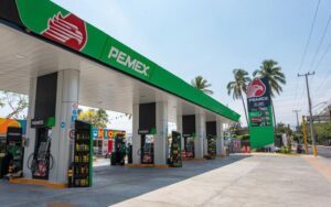Pemex reporta pérdida millonaria