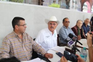 Productores de plátano en Veracruz acusan irregularidades y abuso de autoridad en reestructuración de SADER