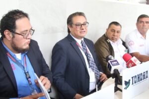 Exigen frenar abusos de grúas en Veracruz; inseguridad y altos costos ahogan al transporte