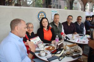 Invitan en Xalapa a conferencia sobre Parkinson para promover detección y mejor calidad de vida