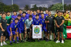 Dos veracruzanos los mejores porteros de torneo juvenil nacional sub 18 avalado por FMF