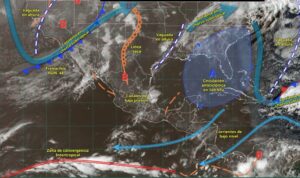 Frente frío 44 y onda de calor provocan clima extremo en México