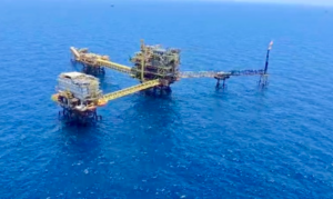 ASEA detecta manchas en el mar