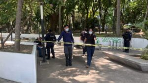 Hallan sin vida a hombre en parque de Veracruz