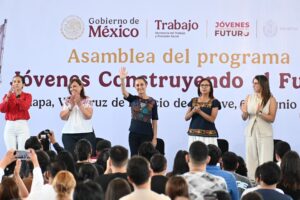 El acceso a un empleo digno es un derecho, afirmó la Presidenta al reiterar que su gobierno cree en las nuevas generaciones