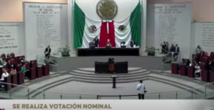 Tipifican el acecho como delito en Veracruz