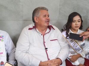 Alcalde de Alto Lucero solicita rehabilitación de carreteras