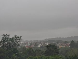 Lluvias intensas mantienen en alerta a Veracruz