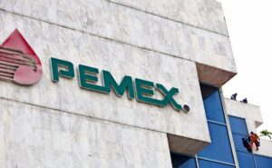Denuncian contrato millonario en Pemex por presuntas irregularidades