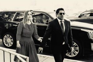 Atacan a balazos a regidora de Tecate y asesinan a su esposo