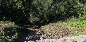Camión de volteo cae a barranco en carretera Tequila-Tehuipango