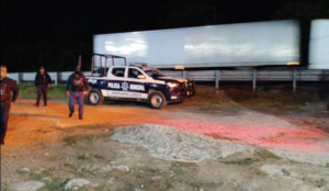 Balean a trailero en carretera de Veracruz