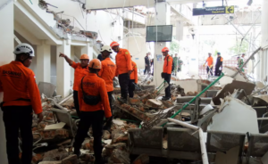 Indonesia enfrenta sismo de 7.7