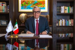 Rocha Rocha vuelve a pedir licencia como gobernador de Sinaloa