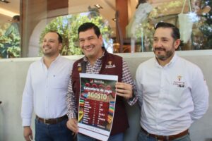 Inicia entrega de beca para útiles y uniformes en Veracruz
