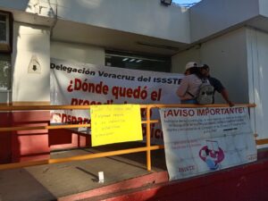 Padres protestan por traslado de menores en estancia del ISSSTE
