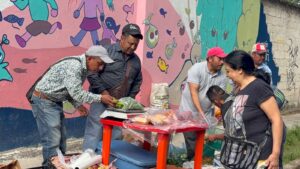 Productores de Tatatila mantienen venta semanal de cosecha en Xalapa