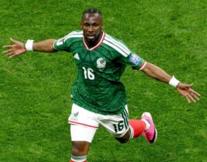 Julián Quiñones entraría a la lista de nominados al Balón de Oro 2026