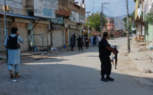 Explosión en mezquita de Pakistán deja 21 muertos