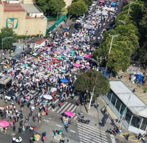 Sindicatos, jubilados y colectivos marchan en CDMX este 14 de octubre