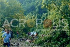 Derrumbe provoca cierre total en carretera Xalapa-Totutla